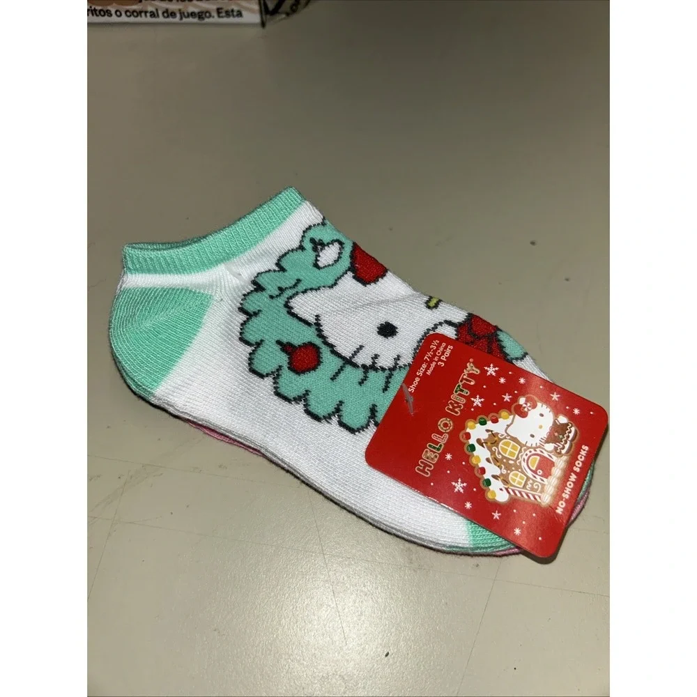 Hello Kitty Holiday 3 Pack No Show Socks Girls Size 7-1/2 To 3-1/2 NEW With TAGS